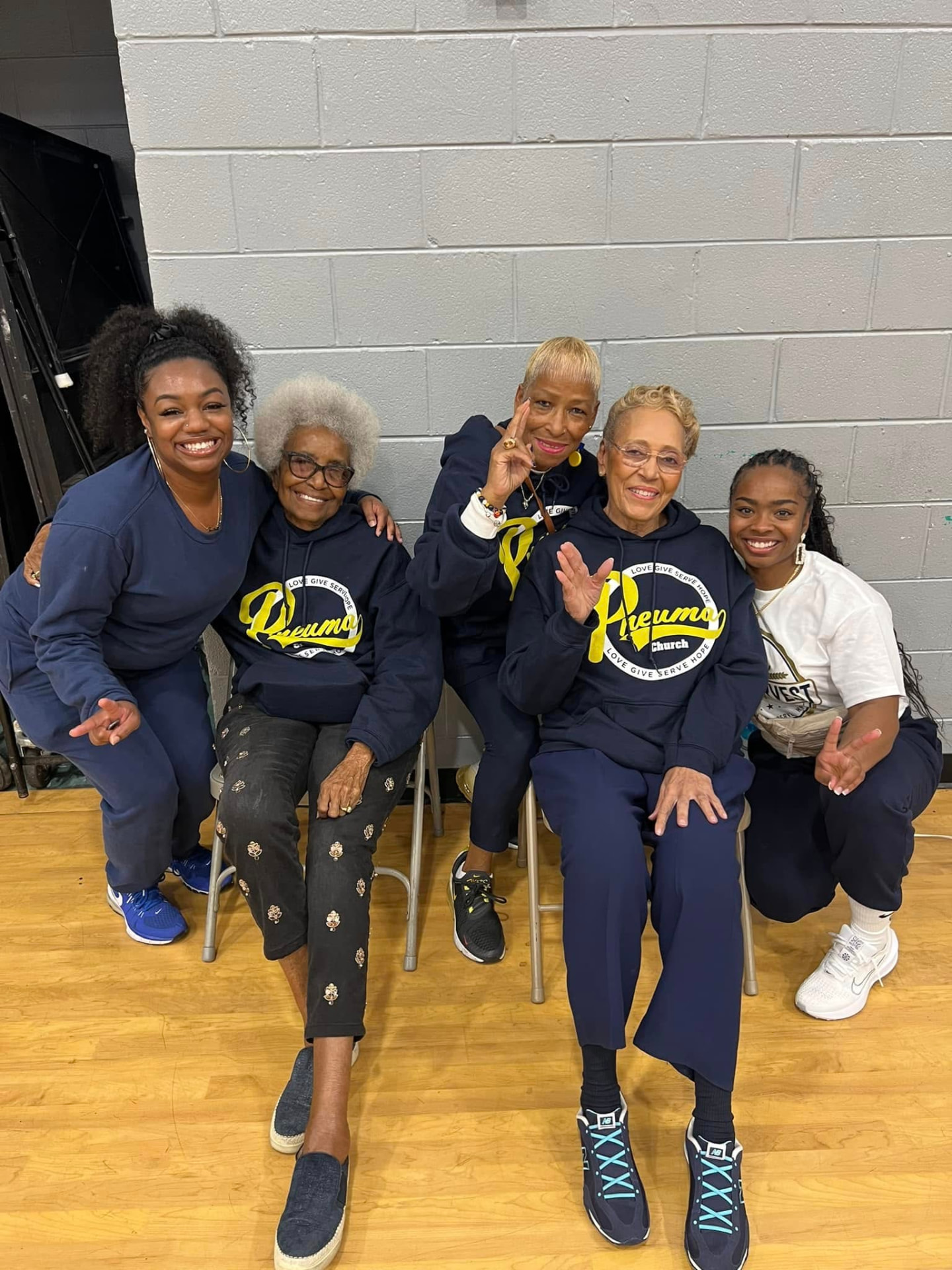 Hope Harvest outreach volunteers